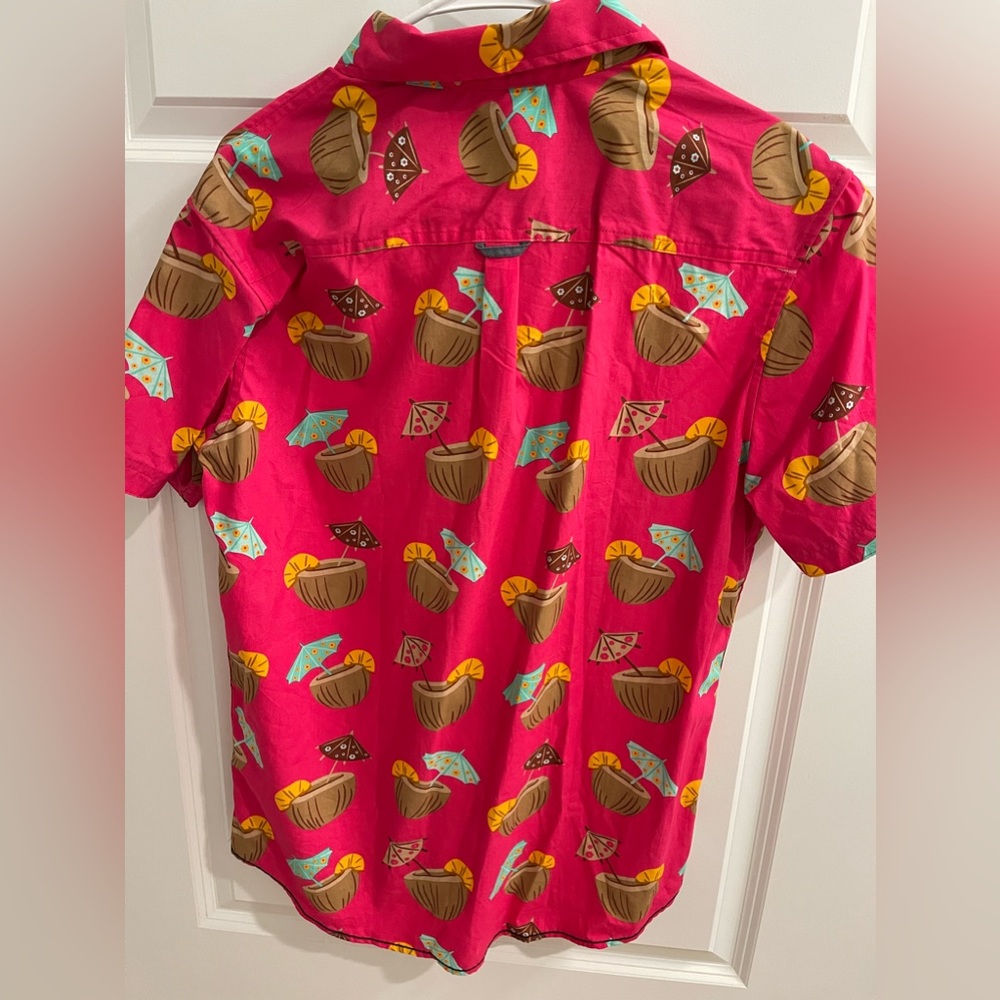 Surfer style button down - Picture 2 of 2